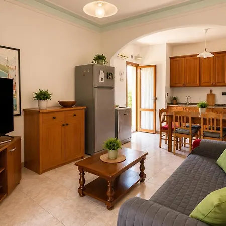 Apartamento Affittasardegna-quadri Terranova *